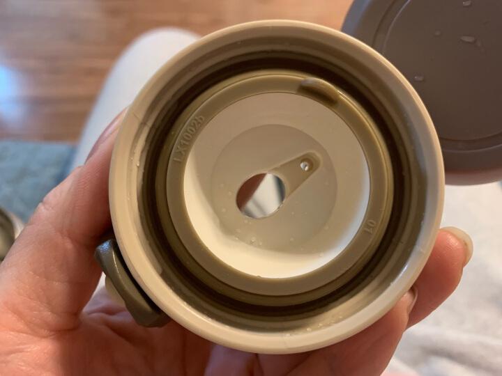 高強度橡膠膠水。保溫杯水蓋用膠案例