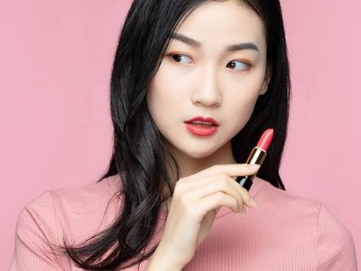 口紅用膠案例，看看客戶是如何選擇快干膠的？