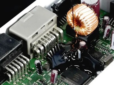 線路板使用壽命如何提升？線路電子絕緣灌封膠不可少！